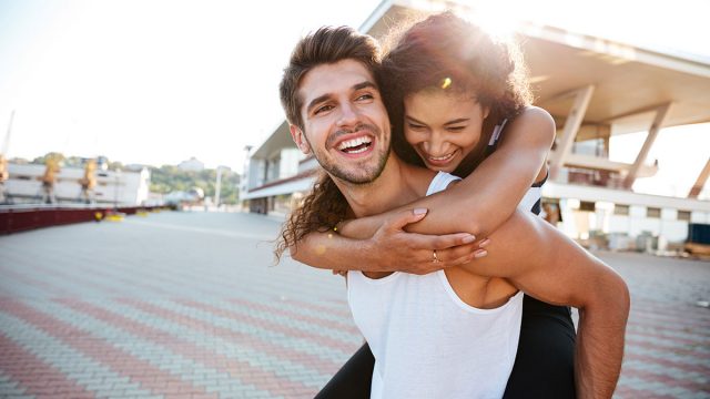 ¿Cuál es la mejor pareja para un hombre Acuario?