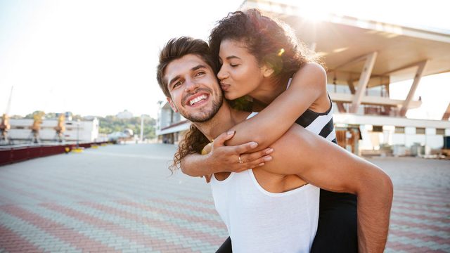 ¿Cómo muestran su amor y afecto los hombres Cáncer?