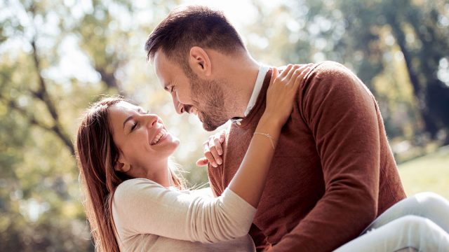 10 consejos sobre cómo mantener a un hombre Cáncer en una relación feliz