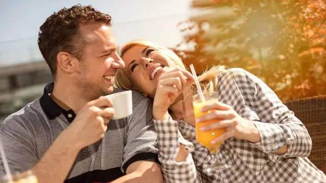 10 señales de que un hombre Libra está enamorado de ti