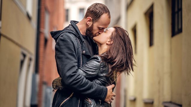 10 consejos sobre cómo hacer que un hombre Sagitario te extrañe