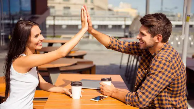 Las mejores maneras de comunicarse con un hombre Escorpio