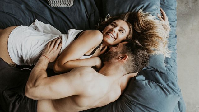 Cómo complacer sexualmente a un hombre Aries