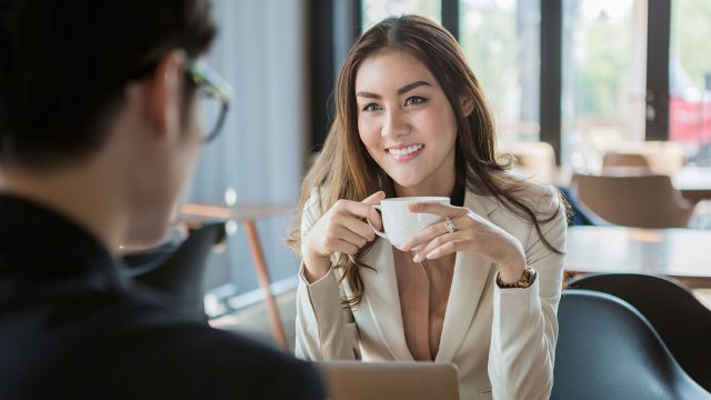 ¿Qué tipo de mujer atrae a un hombre Libra?